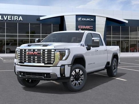 New 2026 GMC Sierra 2500 Denali w/ Denali Reserve Package AWD/4WD image 6