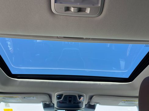 Certified 2024 Subaru Outback Touring AWD/4WD image 18