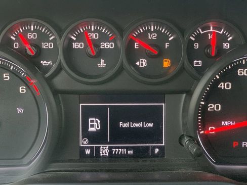 Used 2020 Chevrolet Silverado 1500 Custom w/ Custom Value Package image 10