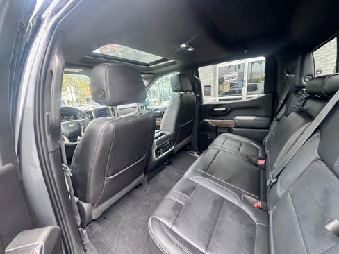 Used 2021 Chevrolet Silverado 1500 High Country w/ Technology Package AWD/4WD image 12