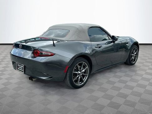 Used 2020 MAZDA MX-5 Miata Grand Touring RWD image 7
