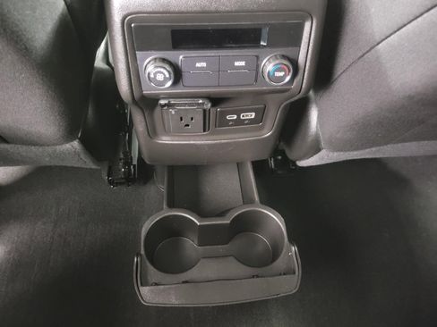 Used 2023 GMC Acadia SLE w/ Driver Convenience Package image 23