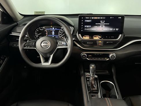 Used 2023 Nissan Altima 2.0 SR image 36