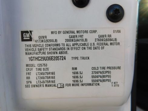 Used 2006 GMC Sierra 2500 W/T image 17