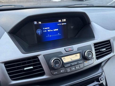 Used 2016 Honda Odyssey SE image 25