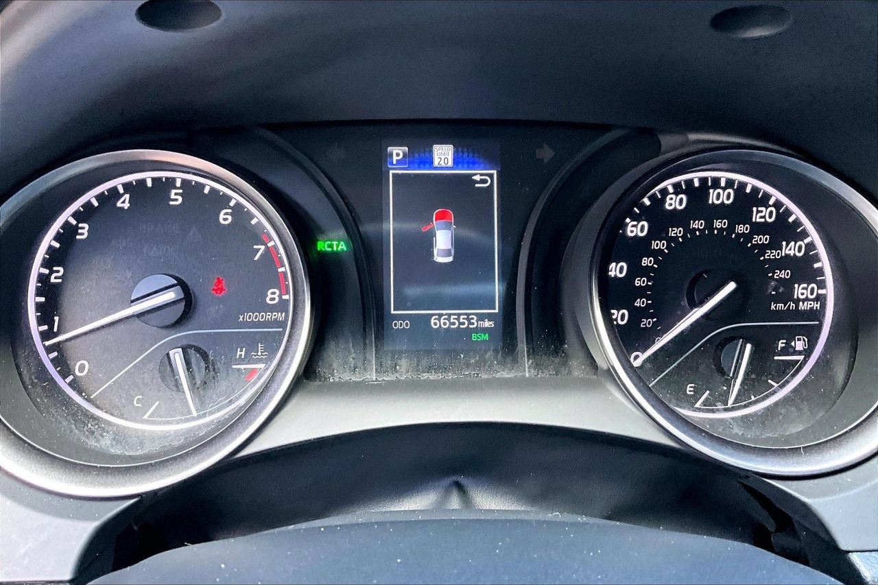 Used 2024 Toyota Camry SE FWD image 12