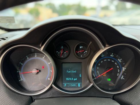 Used 2011 Chevrolet Cruze LT FWD image 13