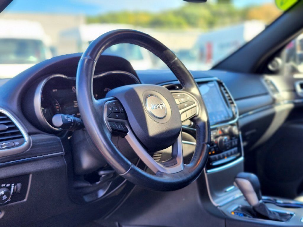 Used 2019 Jeep Grand Cherokee Limited AWD/4WD image 19
