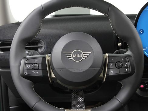 Certified 2025 MINI Cooper S image 7