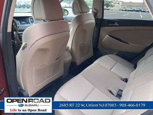 Used 2017 Hyundai Tucson SE w/ SE Popular Package 02 AWD/4WD image 21