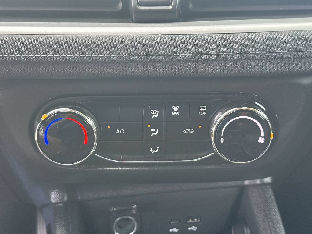 Used 2024 Chevrolet TrailBlazer LS w/ LS Convenience Package FWD image 28