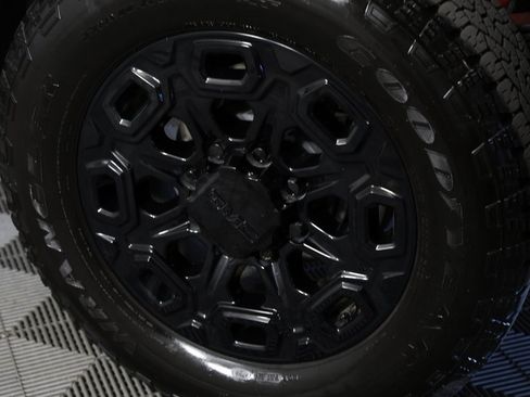 Certified 2025 GMC Sierra 3500 Denali w/ Denali Reserve Package image 7