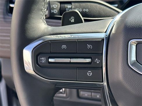 Used 2025 GMC Sierra EV Denali image 35