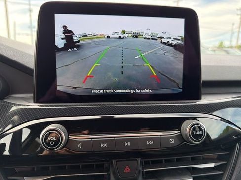 Used 2024 Ford Escape ST-Line image 23