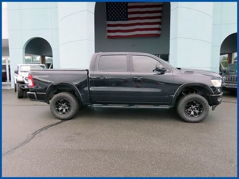 Used 2020 RAM 1500 Big Horn AWD/4WD image 2