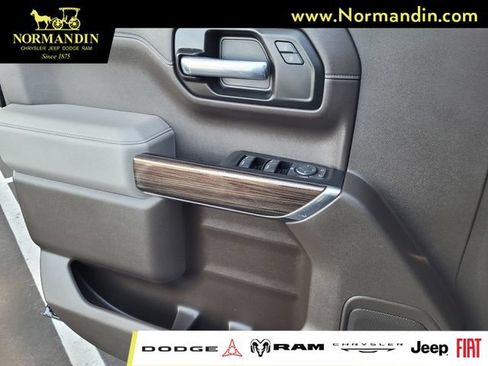 Used 2022 Chevrolet Silverado 1500 LT Trail Boss w/ Safety Package AWD/4WD image 15
