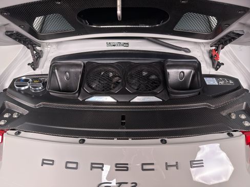 Used 2018 Porsche 911 GT3 RWD image 20