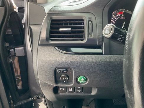 Used 2016 Honda Pilot Touring image 9