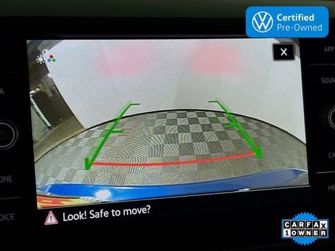 Used 2024 Volkswagen Taos SE image 14