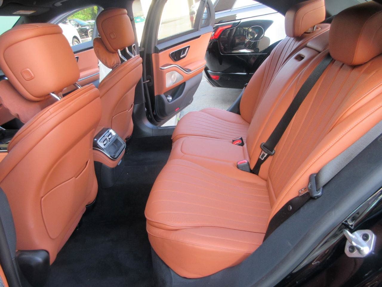 Used 2023 Mercedes-Benz S 500 4MATIC image 33
