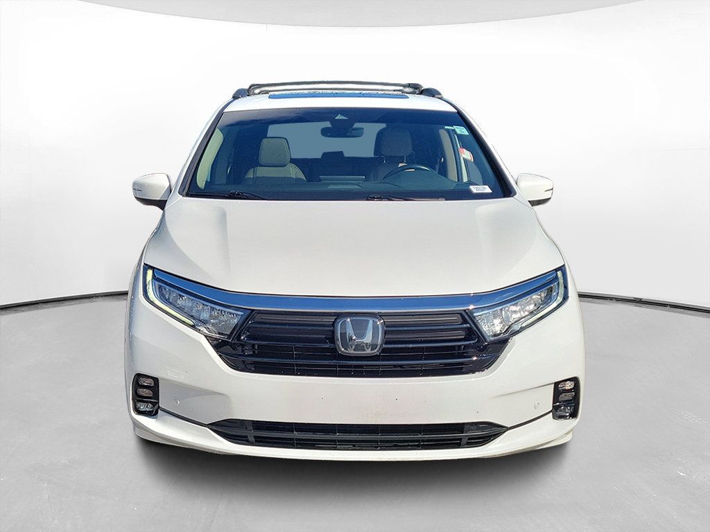 Used 2021 Honda Odyssey Touring image 2