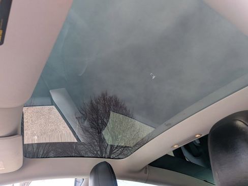 Used 2018 Tesla Model 3 Long Range image 18