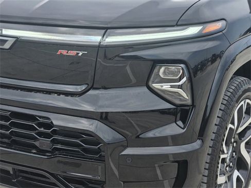 New 2024 Chevrolet Silverado EV RST image 7