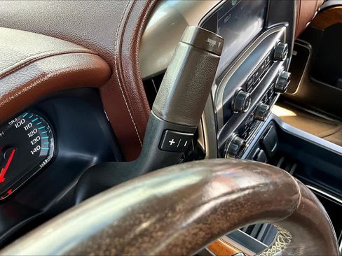 Used 2016 Chevrolet Silverado 1500 High Country w/ High Country Premium Package image 15