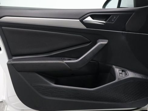 Used 2023 Volkswagen Jetta S image 12