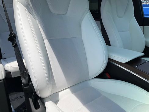 Used 2023 Tesla Model X AWD/4WD image 63