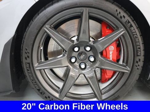 Used 2022 Ford Mustang Shelby GT500 w/ Carbon Fiber Track Pack RWD image 46