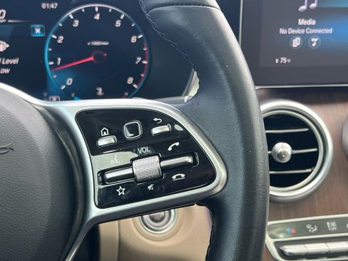 Used 2022 Mercedes-Benz GLC 300 image 29