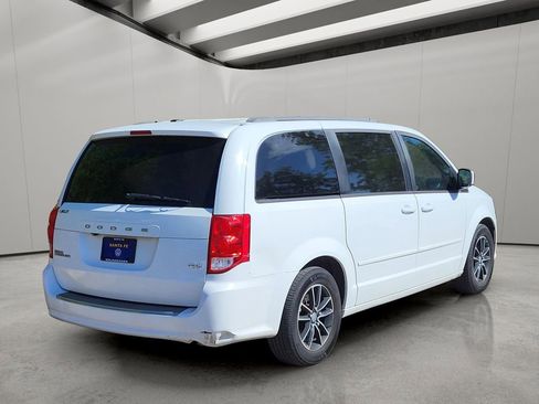 Used 2015 Dodge Grand Caravan R/T w/ Driver Convenience Group FWD image 3