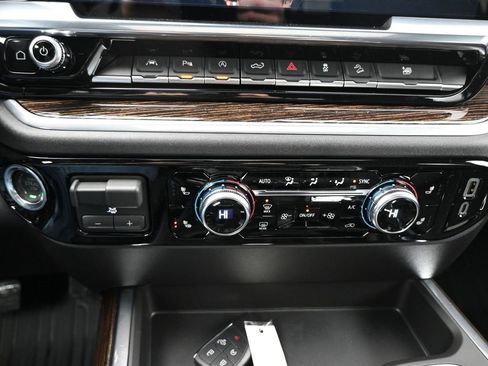 New 2026 GMC Sierra 1500 Elevation w/ Elevation Premium Package image 17