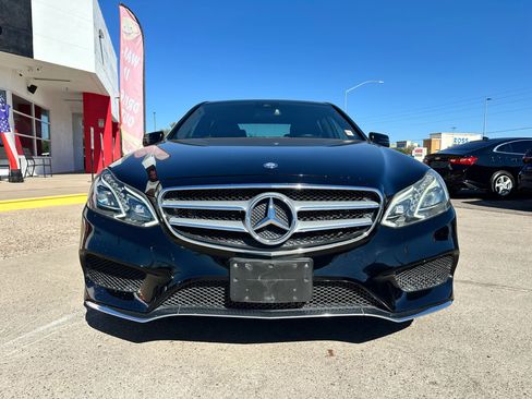Used 2016 Mercedes-Benz E 400 Sedan image 2
