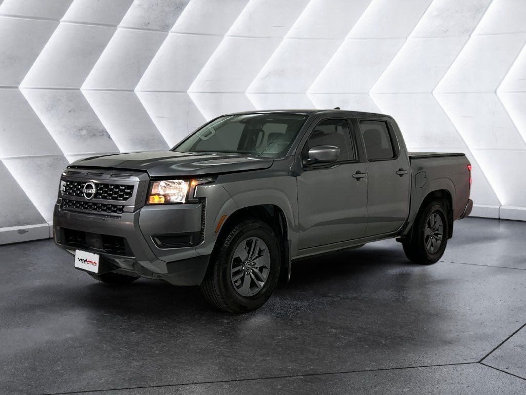 Used 2025 Nissan Frontier SV RWD image 3