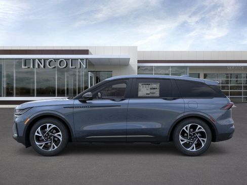 New 2026 Lincoln Nautilus Premier w/ Equipment Group 102A AWD/4WD image 3