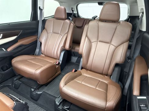 Used 2020 Subaru Ascent Touring w/ Popular Package #3 image 41