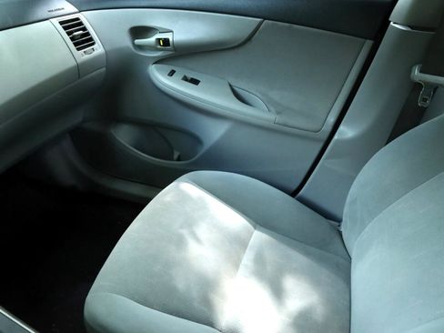 Used 2013 Toyota Corolla S Special Edition image 13