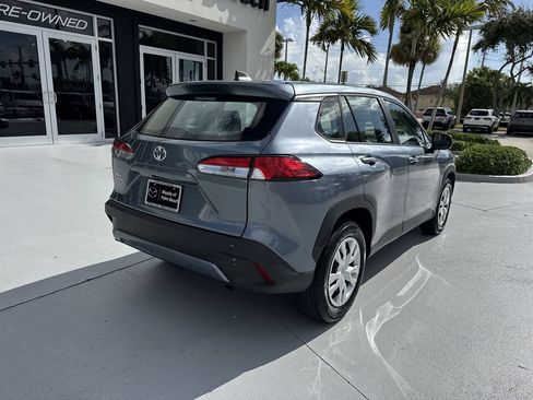Used 2023 Toyota Corolla Cross L FWD image 3