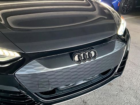 Used 2023 Audi RS e-tron GT image 29