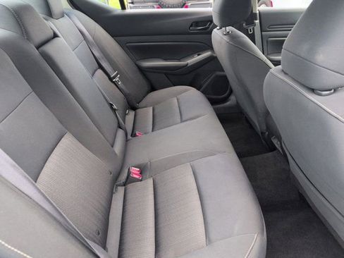 Used 2025 Nissan Altima 2.5 SV FWD image 29
