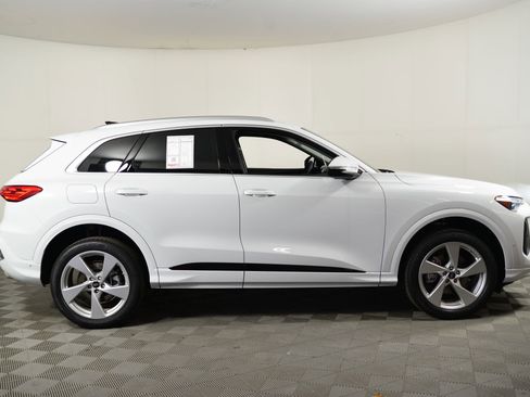 New 2025 Audi Q5 Premium Plus image 7