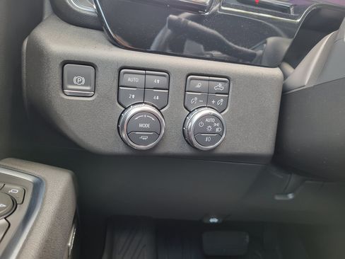 Certified 2025 GMC Sierra 1500 Elevation w/ Elevation Premium Package AWD/4WD image 24