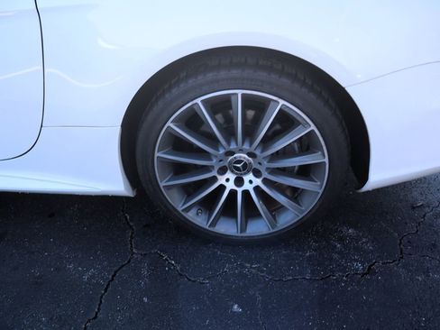 Used 2017 Mercedes-Benz SL 450 image 9