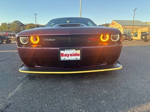 Used 2022 Dodge Challenger R/T Scat Pack RWD image 19