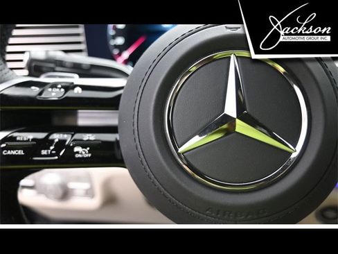 Used 2025 Mercedes-Benz GLS 450 4MATIC image 16