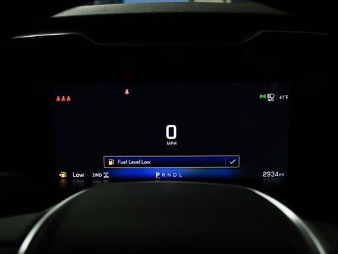 Used 2025 Chevrolet Colorado Z71 w/ Z71 Convenience Package 2 image 14