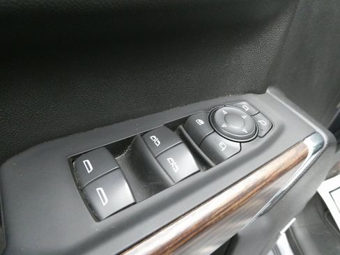 Used 2021 Chevrolet Silverado 1500 High Country w/ Safety Package II image 22