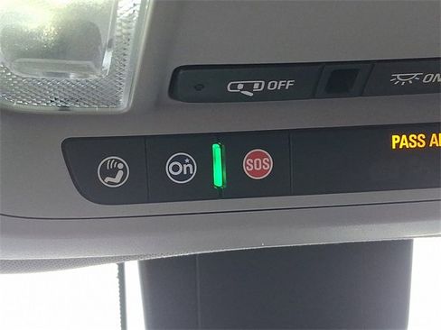 Used 2023 Chevrolet Equinox Premier w/ LPO, Floor Liner Package image 23